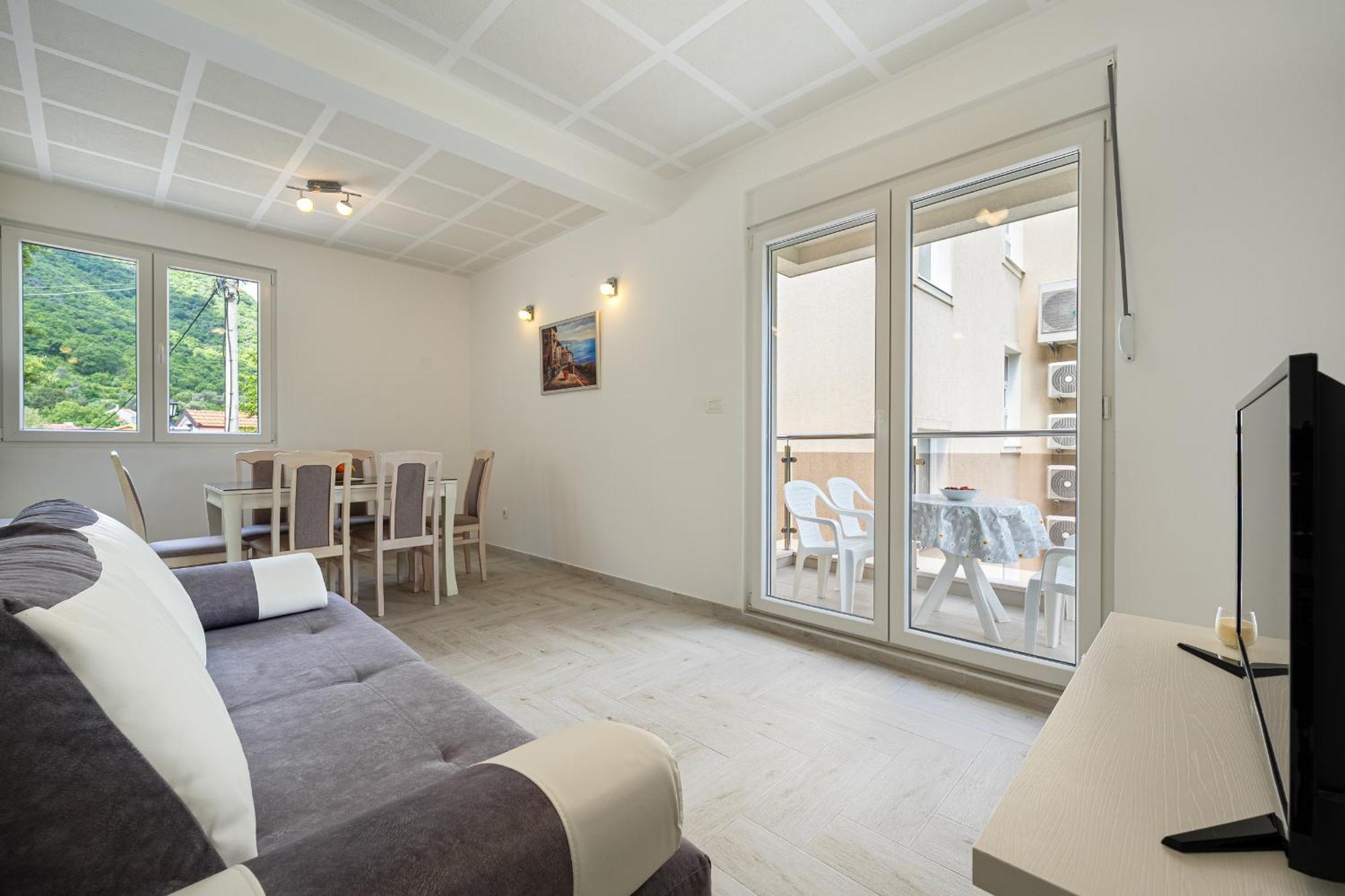 Hera Apartments 东兹斯托里弗 外观 照片