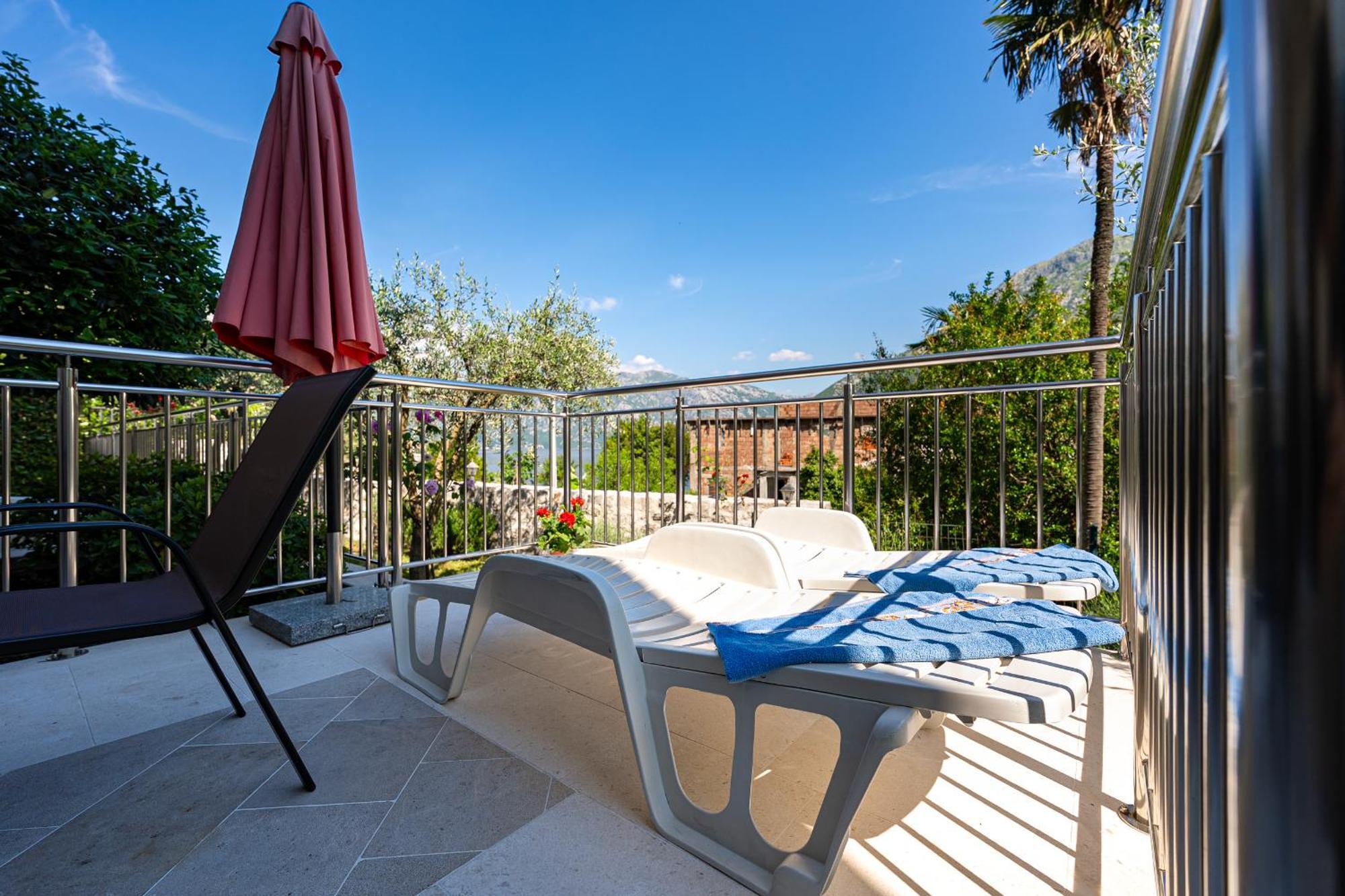 Hera Apartments 东兹斯托里弗 外观 照片